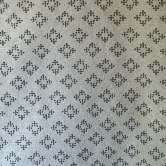 Express White Diamond Pattern Shirt - Picture 3 of 3